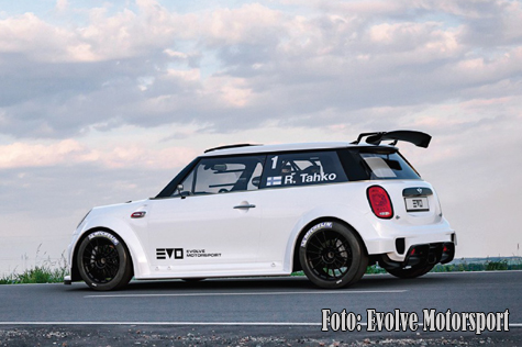 © Evolve Motorsport.